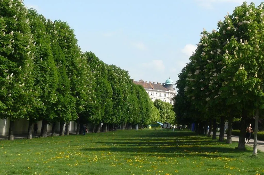 Studio-Apartment Augarten Viena Austria